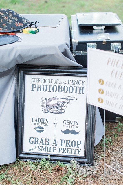 Photo booth signage