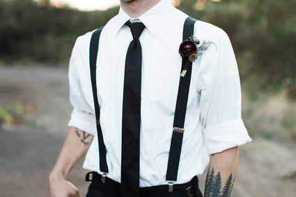 Groom's boutonnière