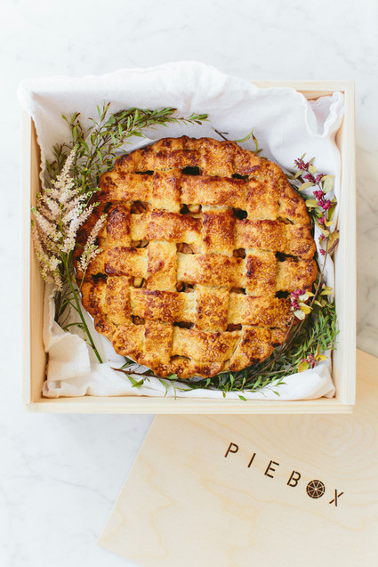 Thanksgiving apple pie