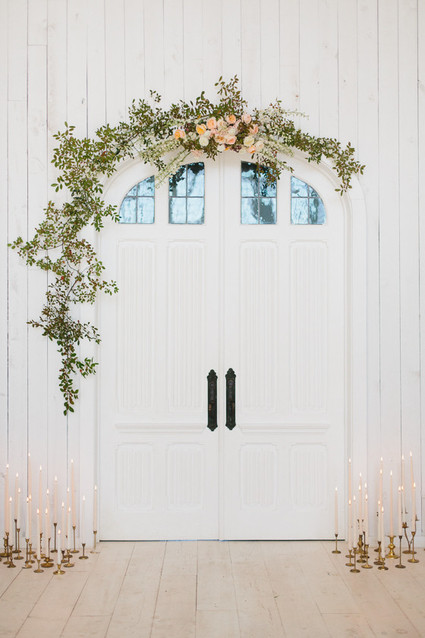 Floral ceremony arch DIY