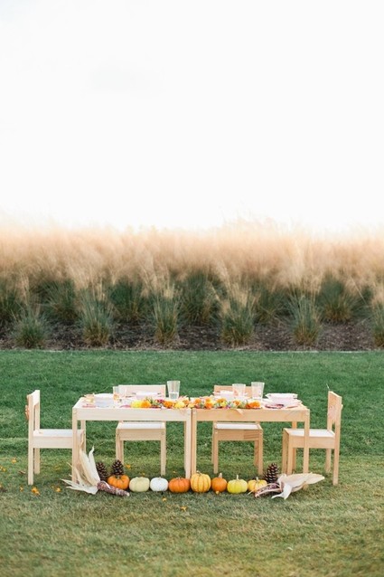 Kids thanksgiving table