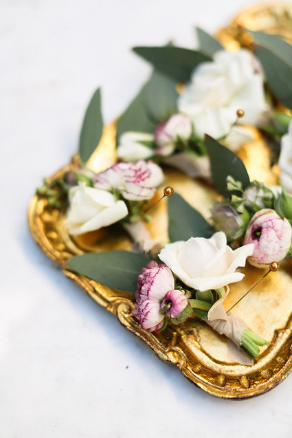Floral boutonnières Inspiration