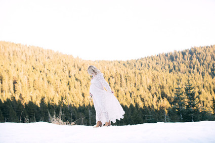 Winter maternity photos