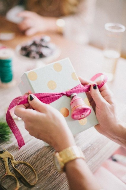 DIY Holiday gift wrap ideas Inspiration