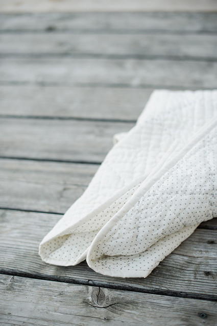 mountain maternity photos in Canada