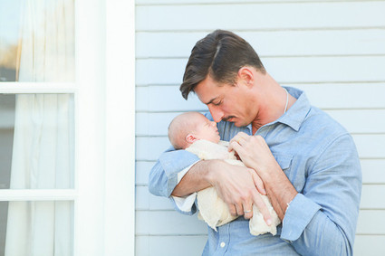 beachy newborn photos in Malibu