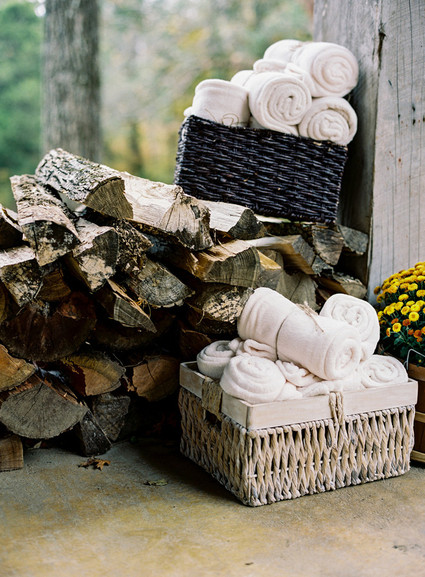 Rustic wedding decor