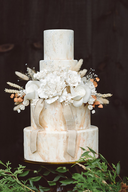 Marbled wedding cake