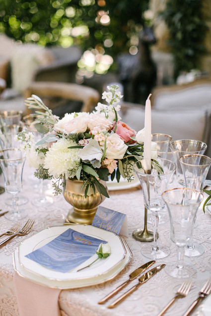 Pantone colored wedding florals Inspiration