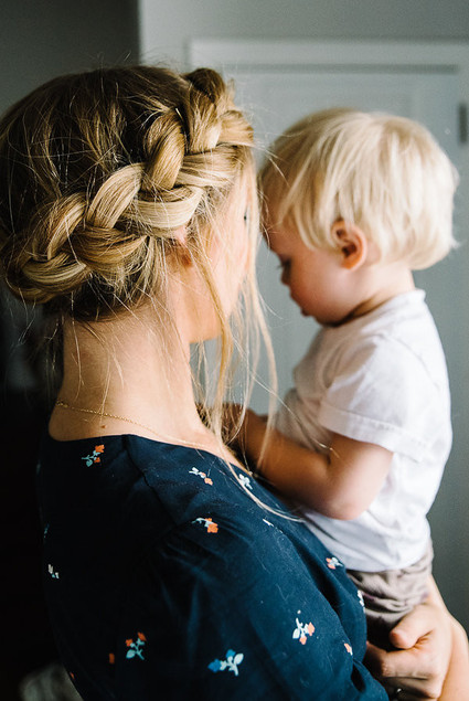 lifestyle family photos at home