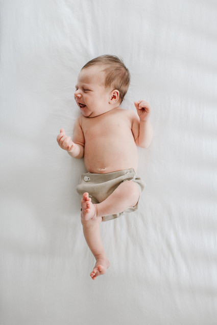 lifestyle newborn photos