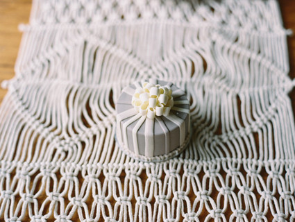 Neutral baby shower decor