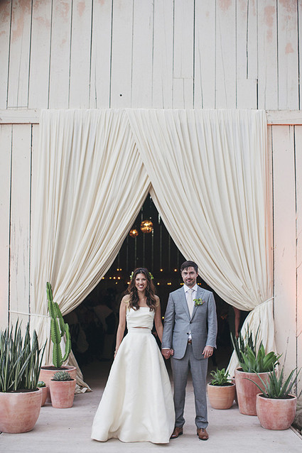 California barn reception