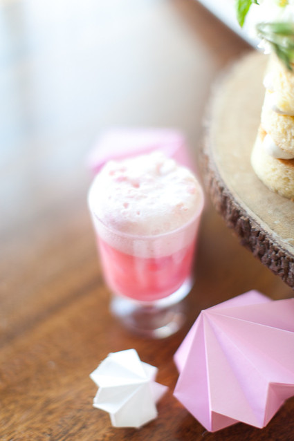 simple blush baby shower ideas