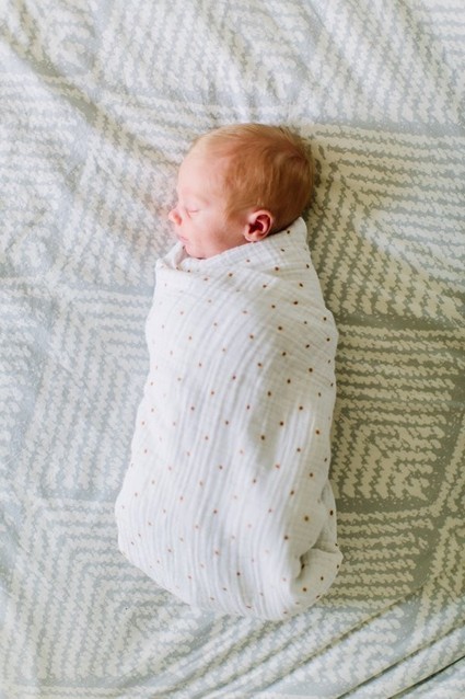 natural light newborn photos