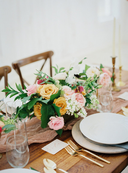 Spring wedding florals