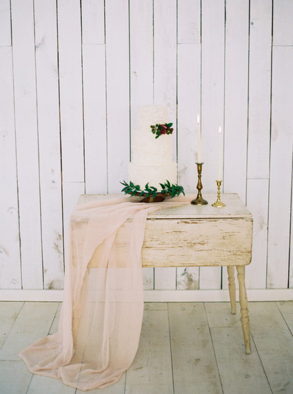 Romantic spring cake table