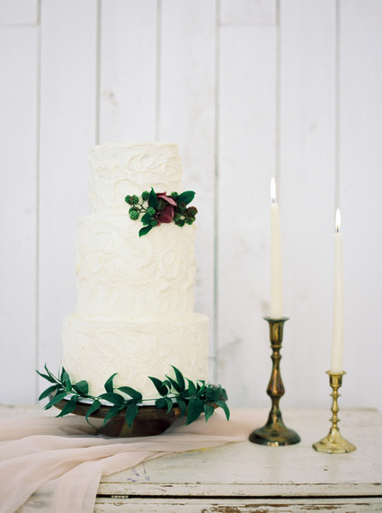 Romantic spring cake table