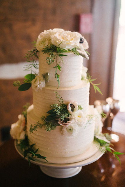 White wedding cake