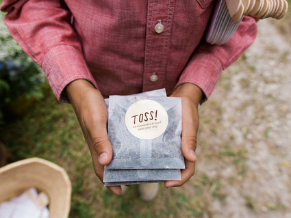 Ceremony toss Inspiration