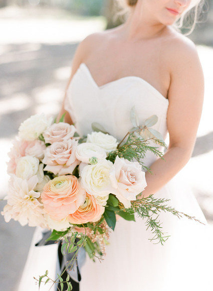 Pink ranunculus and rose bouquet Inspiration