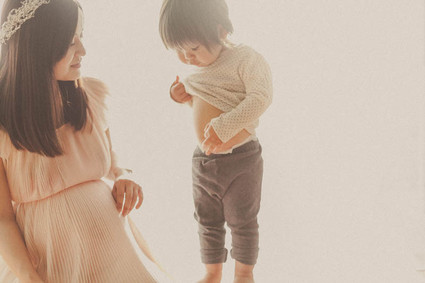 mother son vintage style maternity photos