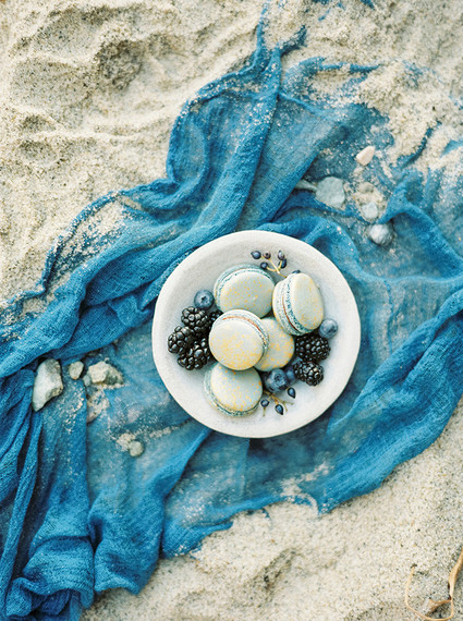 Blue macarons