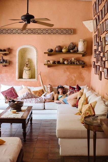 Show Me Your Mumu bachelorette party in Colombia Inspiration