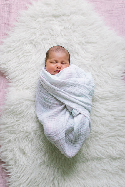 newborn photos at home