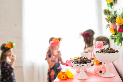 Floral mother-daughter brunch