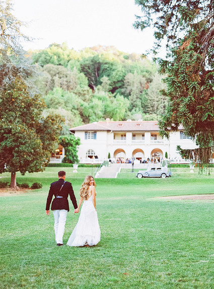 Classic garden villa wedding in California