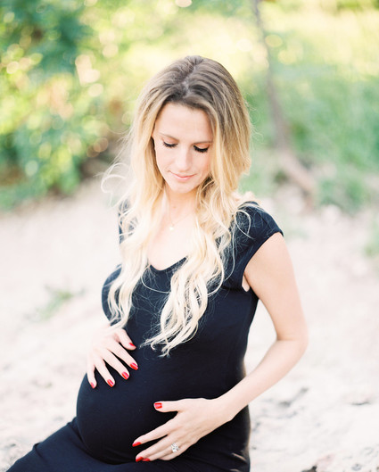 Bull Creek maternity photos near Austin TX