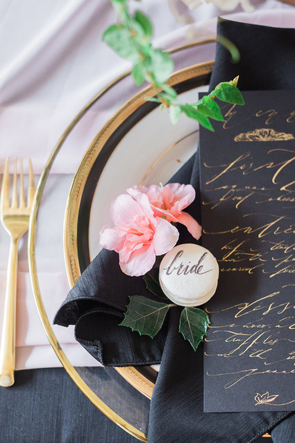 Romantic pink and black wedding decor