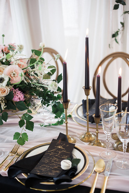 Romantic pink and black wedding decor
