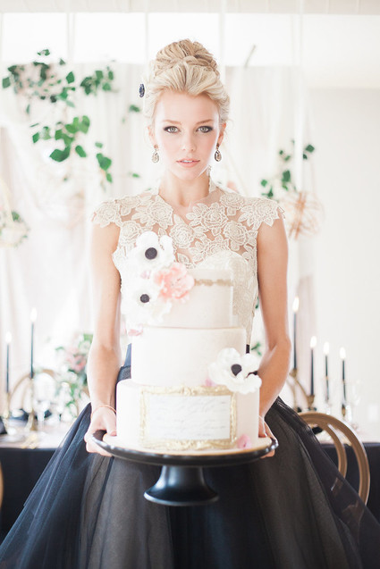 Romantic wedding cake