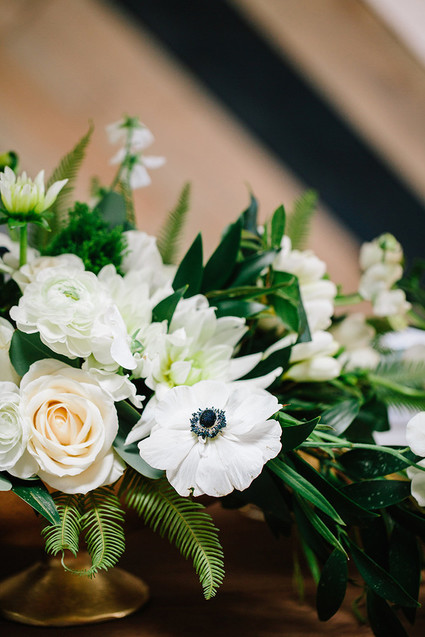 Green and white wedding inspiration