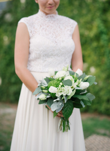 Simple white bouquet
