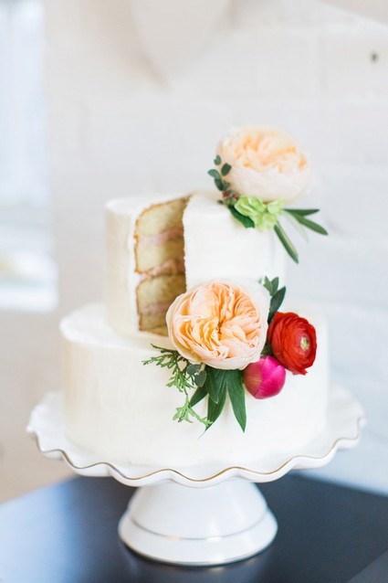 Modern wedding cake