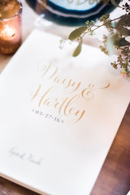 vintage romantic wedding decor