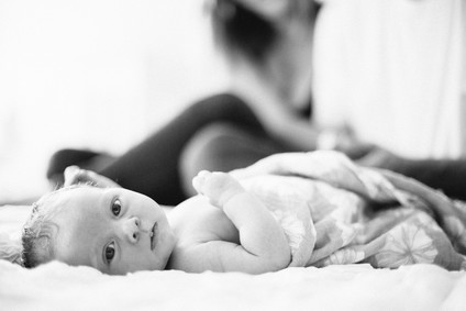 Natural light family newborn photos