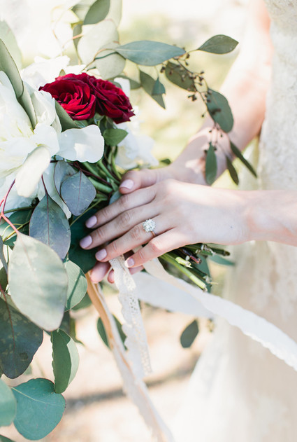 simple green bridal bouquet