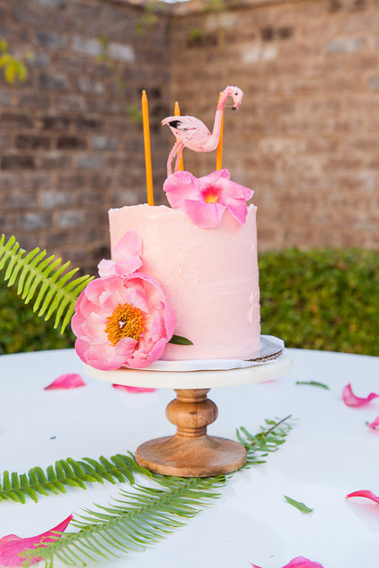 pink flamingo cake
