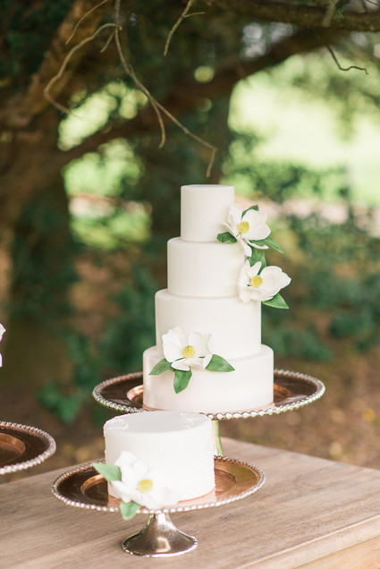 magnolia wedding cakes Inspiration