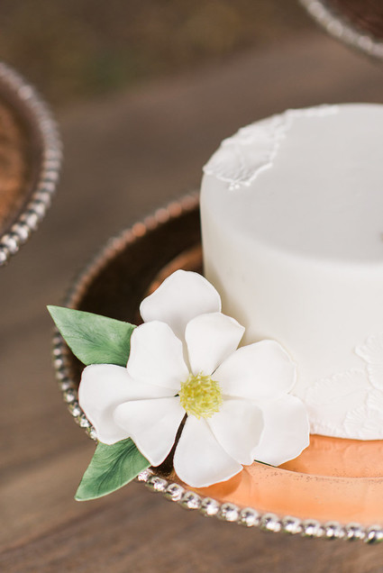 magnolia wedding cake