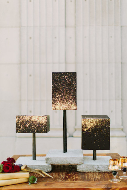 ultra modern black wedding cakes Inspiration