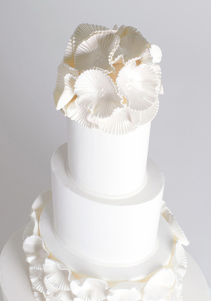 Modern wedding cake