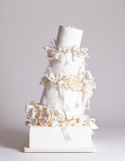 Modern wedding cake