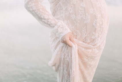 romantic laguna beach maternity photos