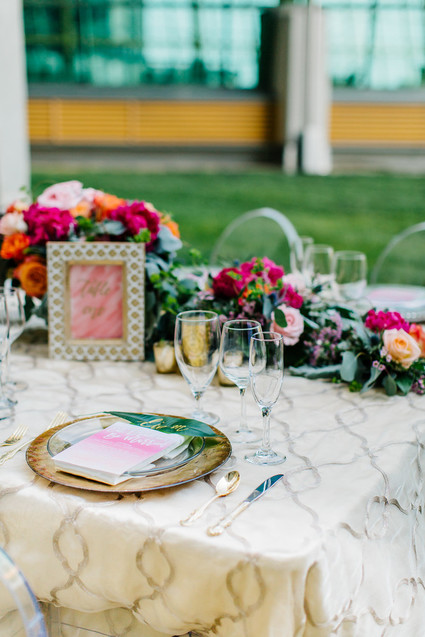 Modern wedding decor