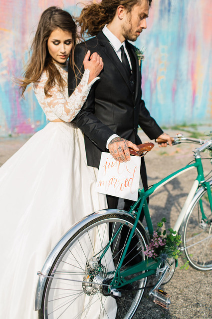 Wedding portraits with bicycle